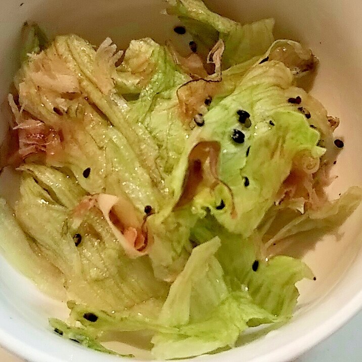 レタスのごま鰹節麵つゆサラダ